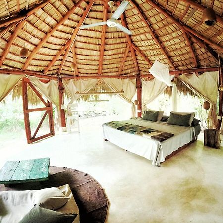 Отель Dream Glamping Jungle Bohio Лас Терренас Экстерьер фото