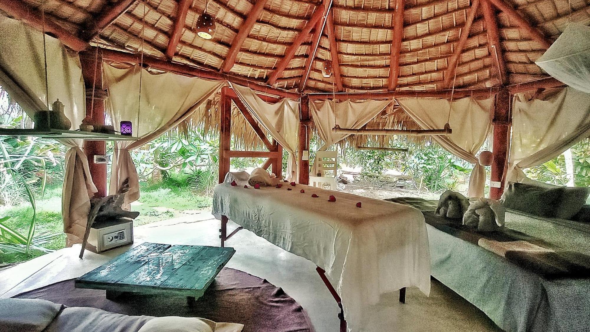 Отель Dream Glamping Jungle Bohio Лас Терренас Экстерьер фото